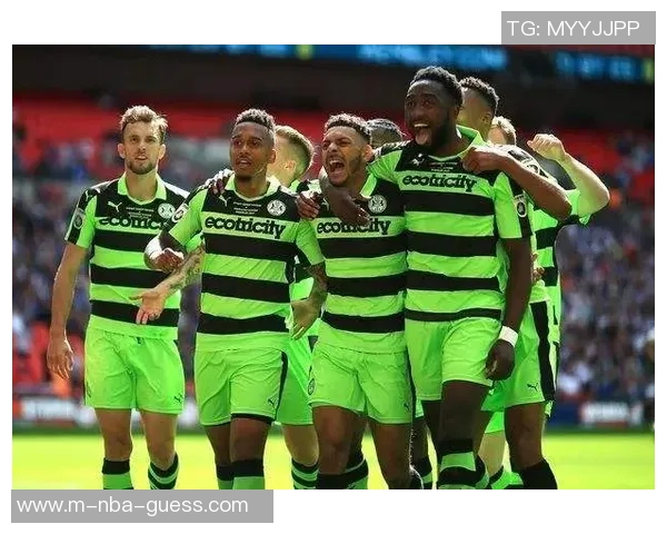 英格兰足球乙级联赛的激烈竞争与未来发展展望分析