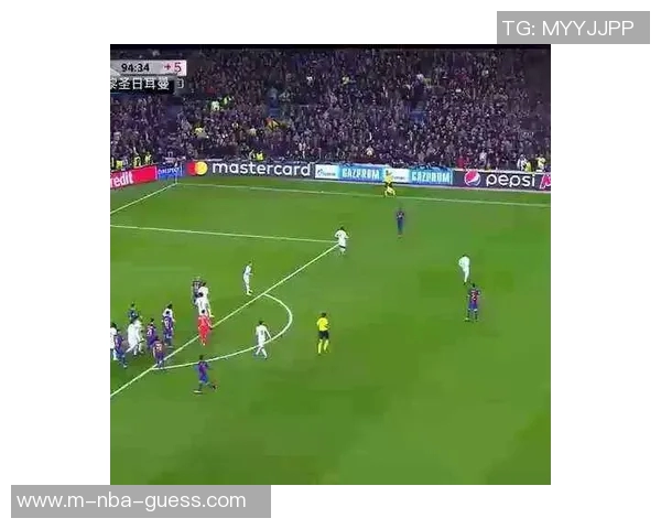 足球球星海报的魅力与艺术价值探讨之旅